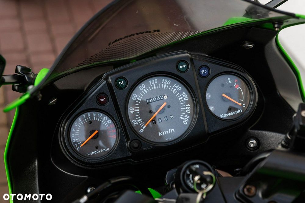 Kawasaki Ninja - 9
