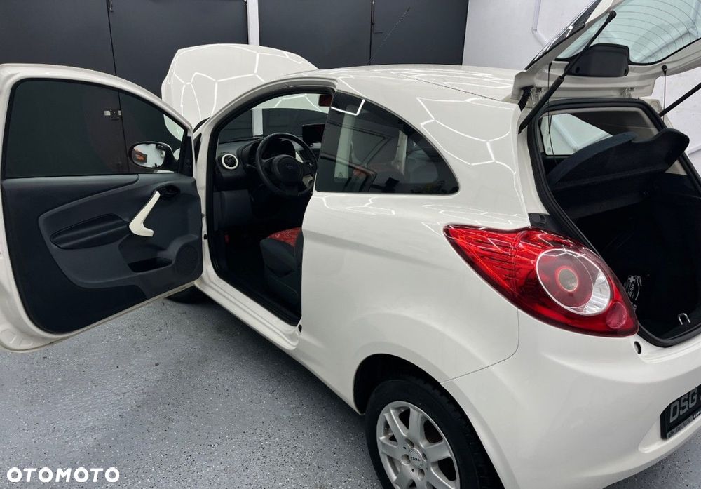Ford KA - 32