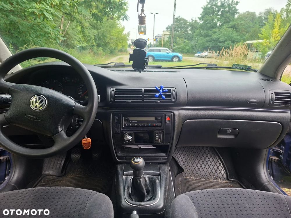 Volkswagen Passat 1.9 TDI - 19