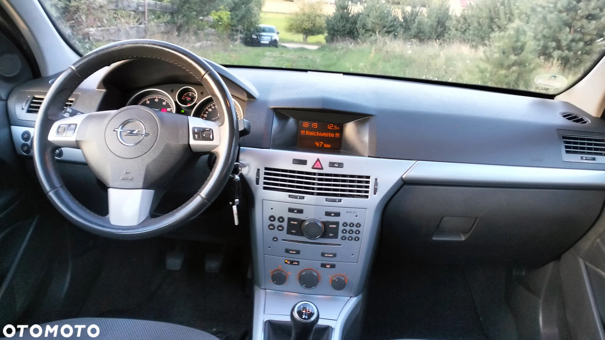 Opel Astra 1.6 Caravan Cosmo - 33