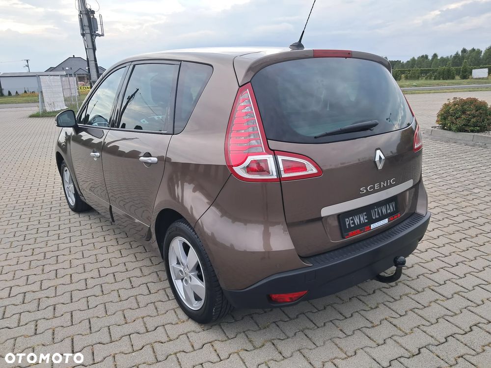 Renault Scenic 1.6 16V Luxe Privilege - 16