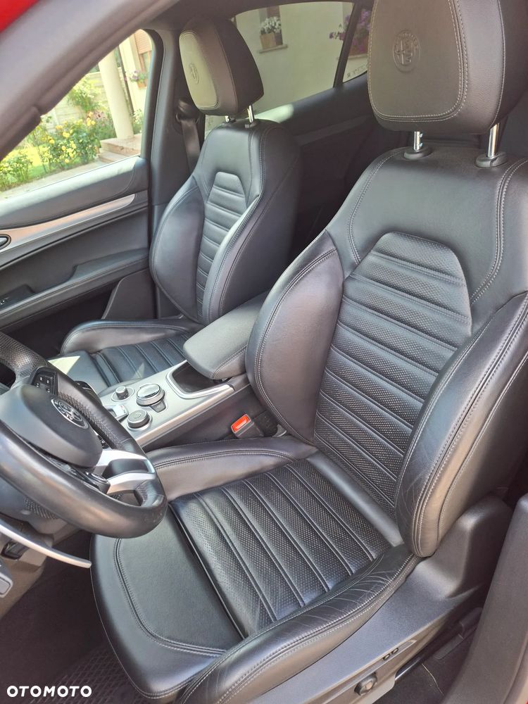 Alfa Romeo Stelvio 2.0 Turbo Veloce Q4 - 13