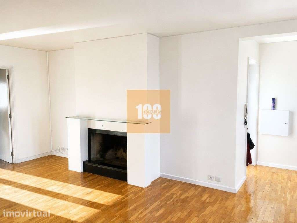 T2 duplex com vista mar e terraço na Foz do Douro - Grande imagem: 5/30