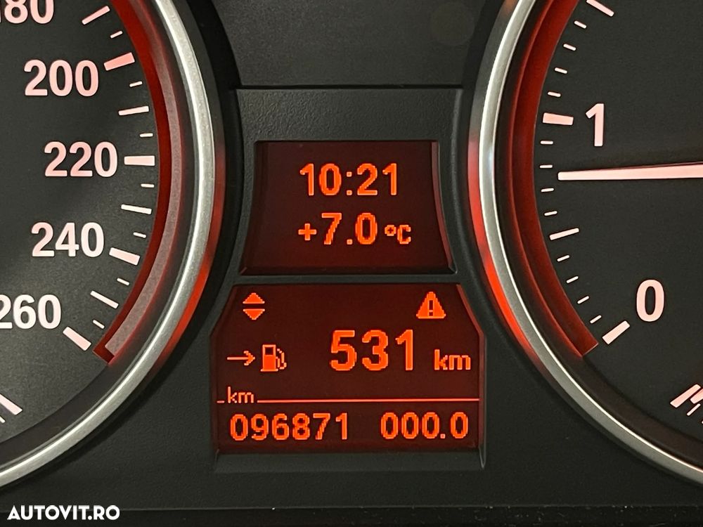 BMW X1 sDrive18d - 27
