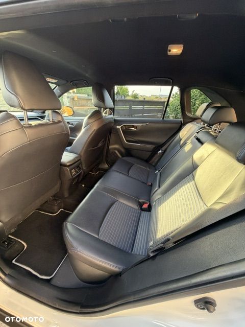 Toyota RAV4 2.5 Hybrid Selection 4x2 - 19