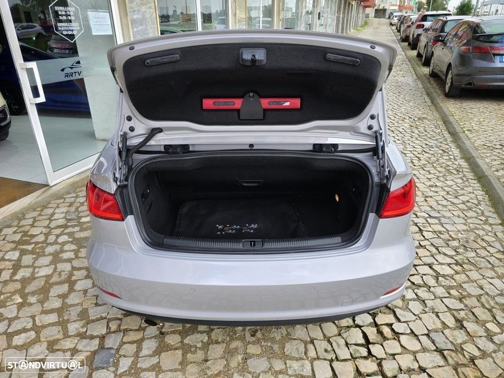 Audi A3 Cabrio 1.6 TDi Attraction - 16