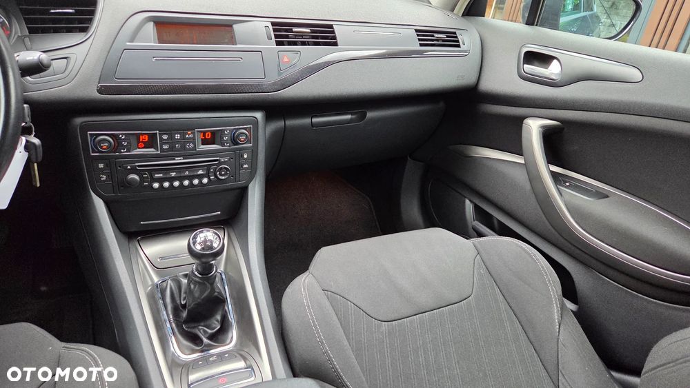 Citroën C5 2.0 16V Confort - 26