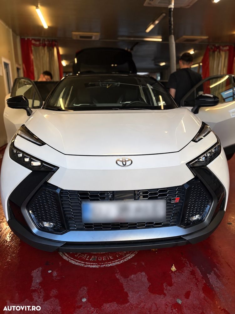 Toyota C-HR - 1