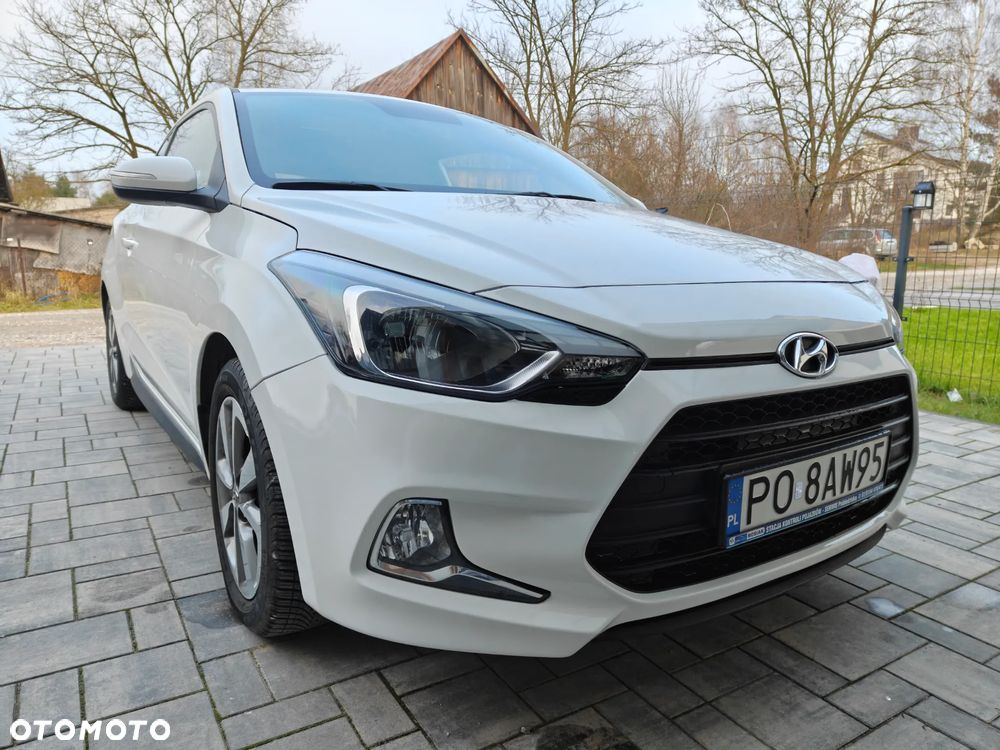Hyundai i20 1.4 Premium - 1