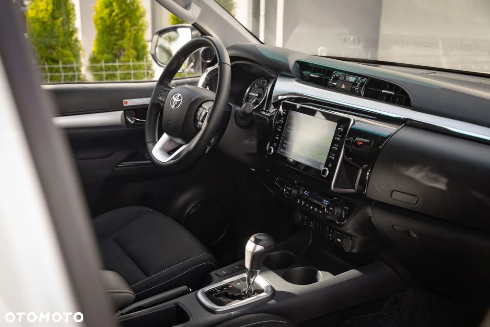 Toyota Hilux 2.8 D-4D Double Cab Invincible 4x4 - 29