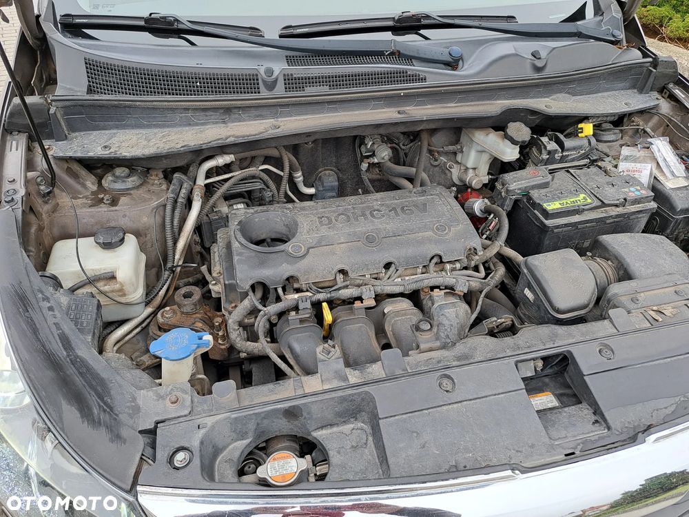 Kia Sportage 2.0 CVVT 4WD Spirit - 12