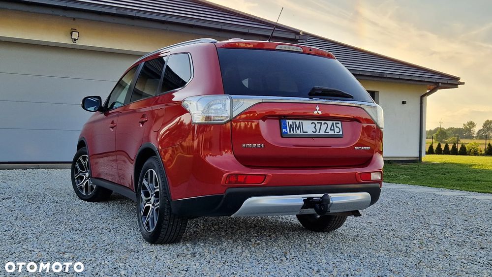 Mitsubishi Outlander 2.2 DID Intense + - 29