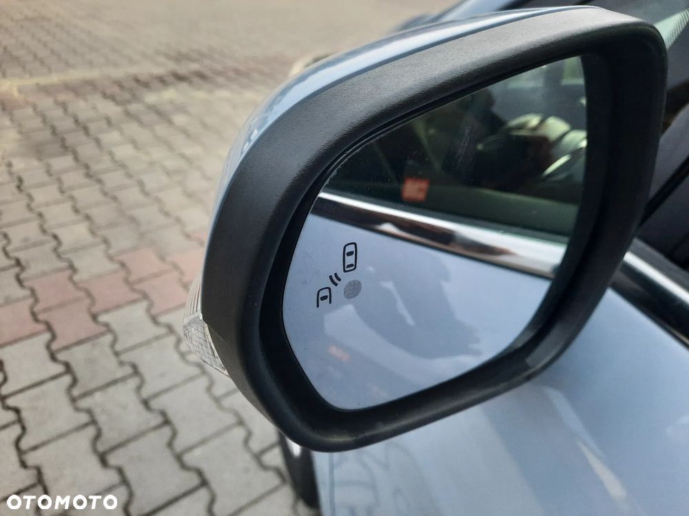 Ford Fiesta 1.0 EcoBoost S&S TITANIUM X - 29