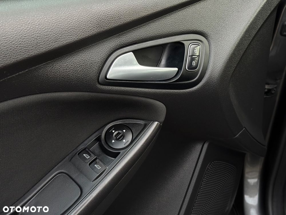 Ford Focus 1.0 EcoBoost Titanium - 14