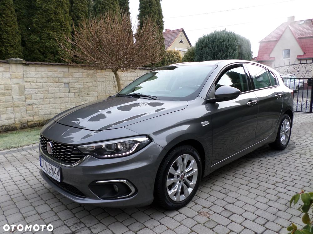 Fiat Tipo 1.4 T-Jet 16v Lounge - 1