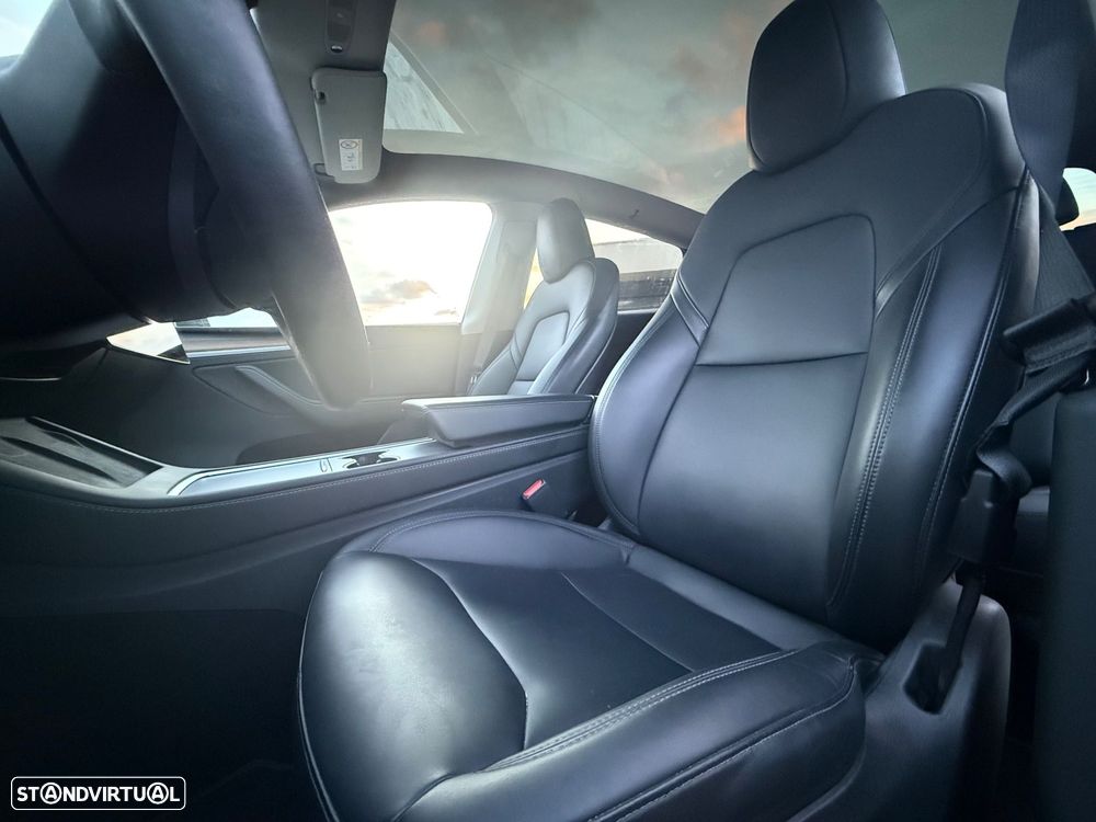 Tesla Model Y Tração Traseira - 19