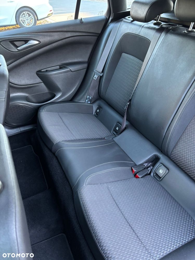 Opel Astra 1.4 Turbo Start/Stop Innovation - 17