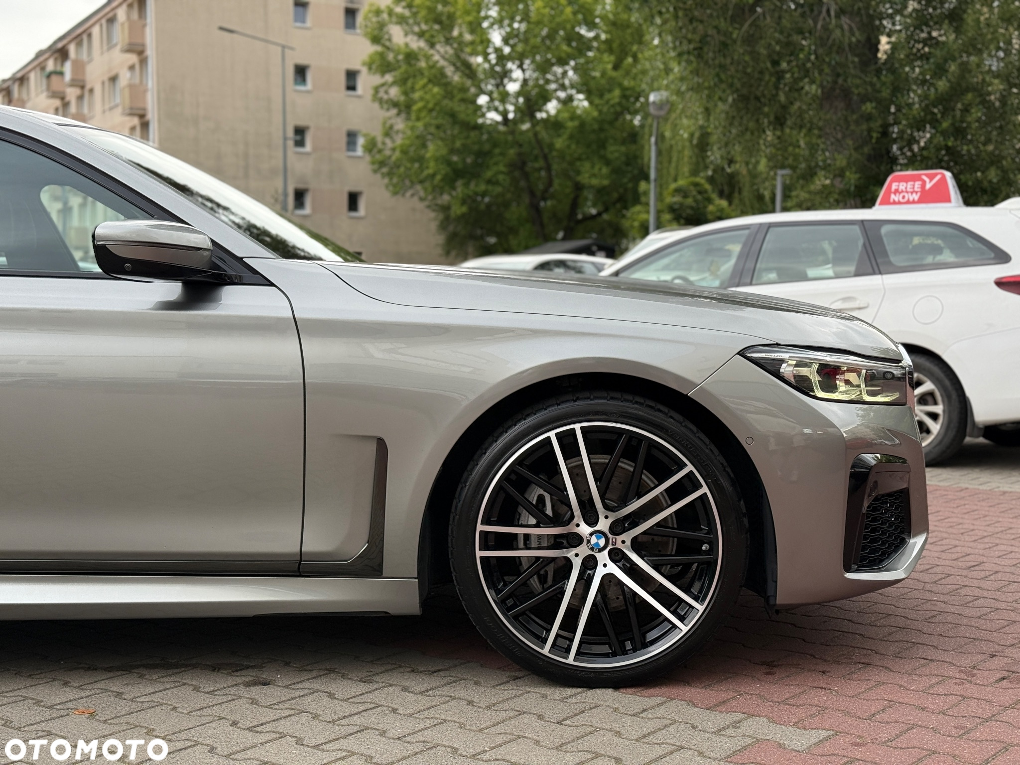 BMW Seria 7 740Li sport - 5