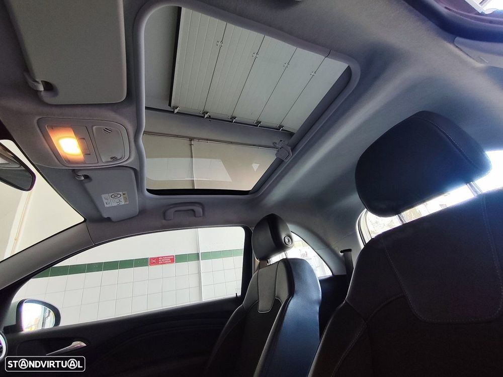 Opel Adam 1.2 Glam - 17