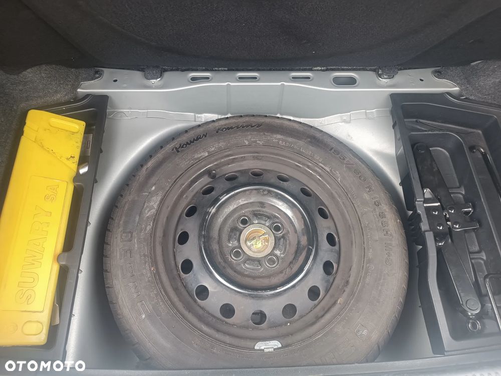 Toyota Corolla 1.6 VVT-i Luna - 13