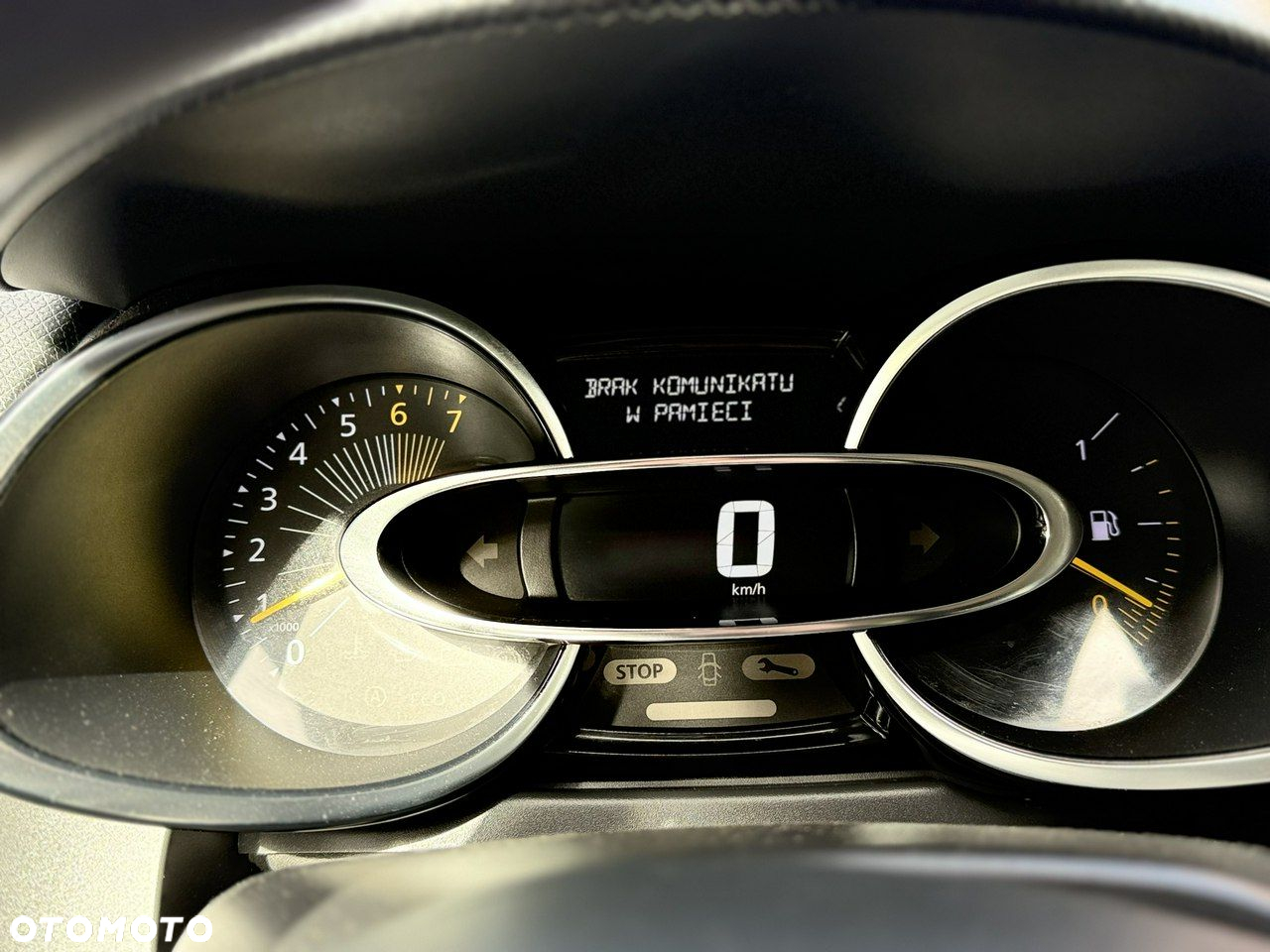 Renault Clio - 26