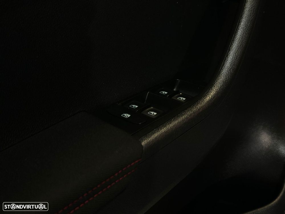 Skoda Fabia 1.0 TSI Black Edition - 27