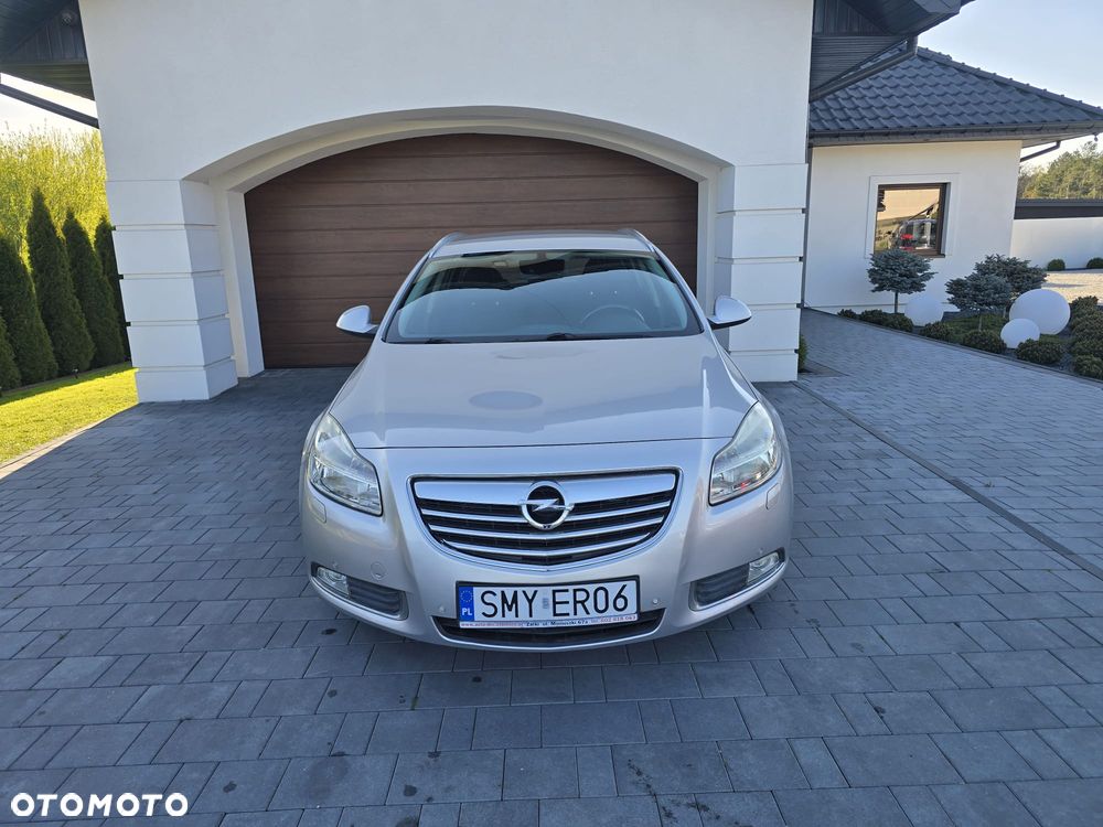 Opel Insignia 1.8 - 9