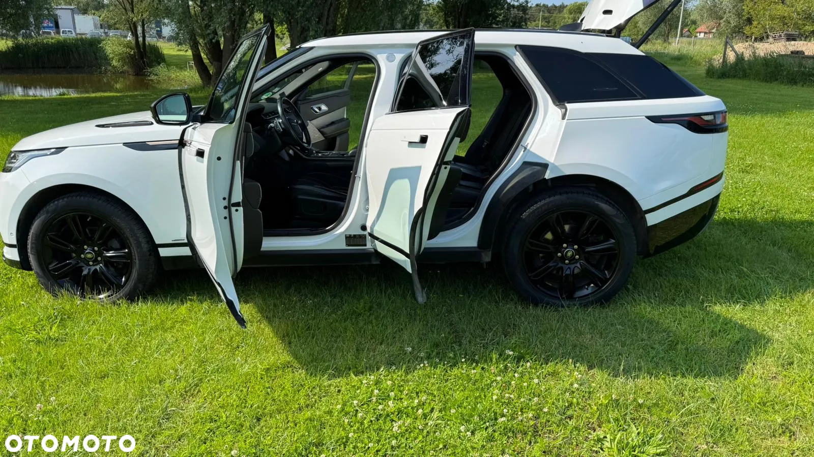 Land Rover Range Rover Velar 2.0 P250 R-Dynamic SE - 4