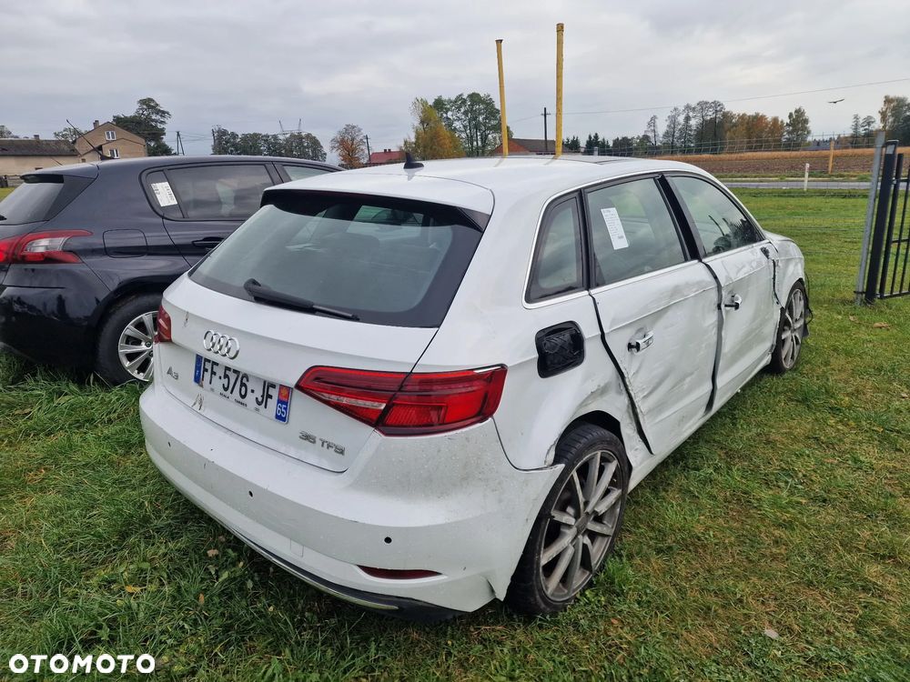Audi A3 Sportback 35 TFSI cylinder on demand S tronic - 21