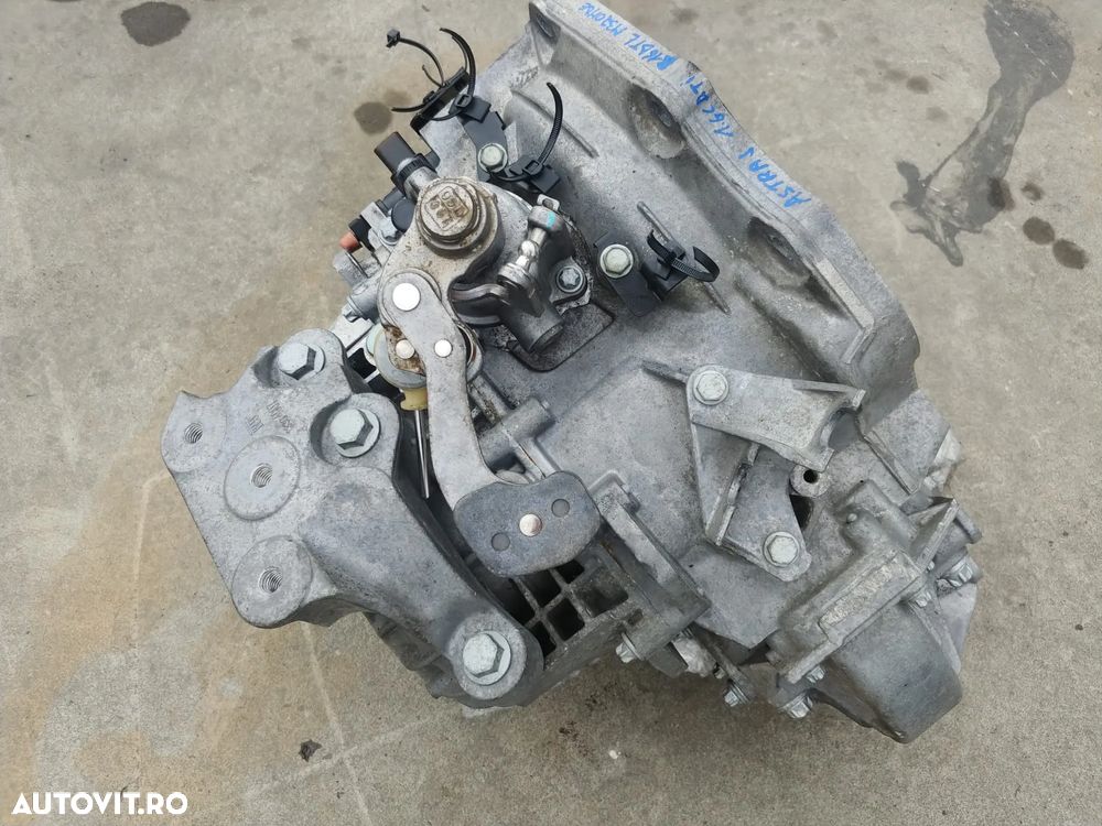 cutie de viteze  1.6 cdti b16dtl opel astra j m320mde  55593195 - 4