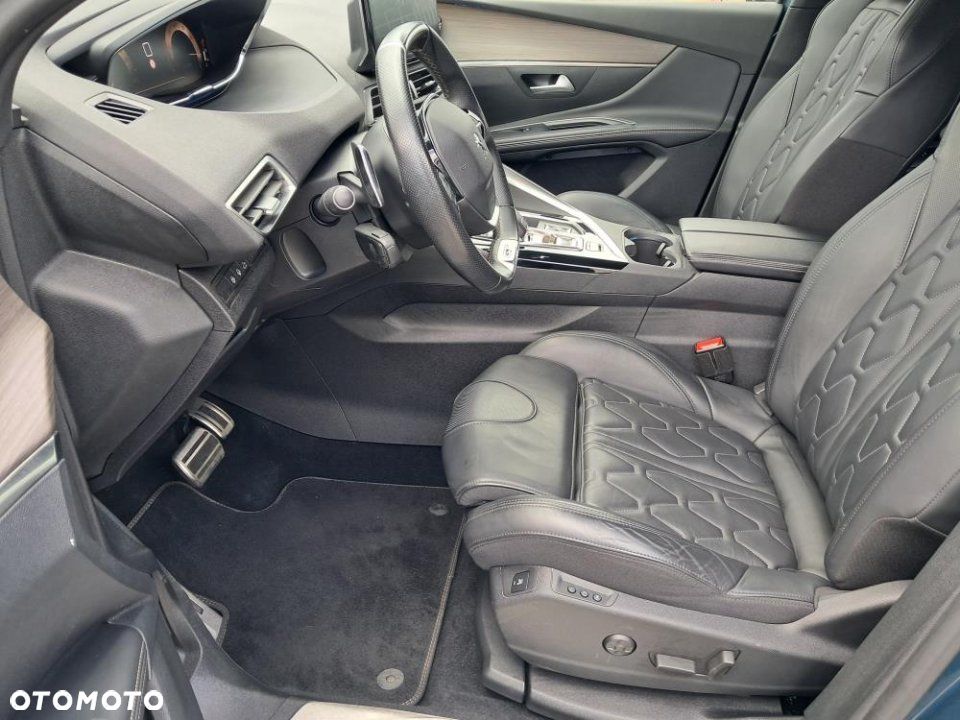 Peugeot 5008 - 17