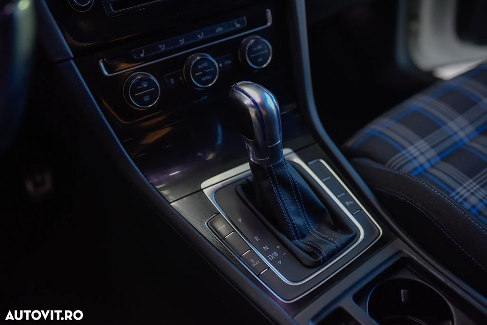 Volkswagen Golf 1.5 TSI ACT OPF DSG Highline - 8