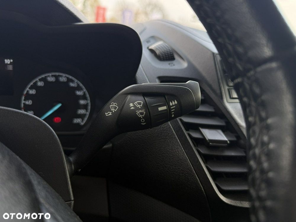 Ford Transit Connect - 21