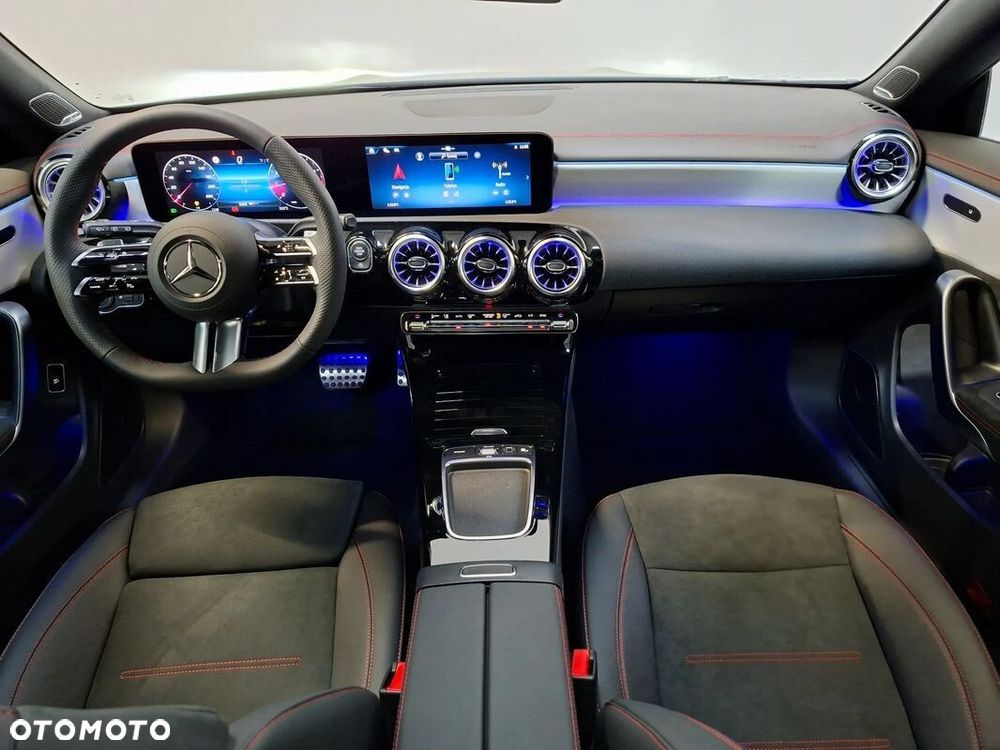 Mercedes-Benz CLA 200 AMG Line 7G-DCT - 19