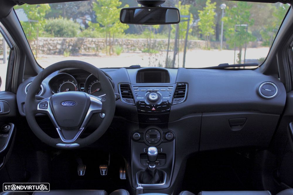 Ford Fiesta 1.6 T ST - 7