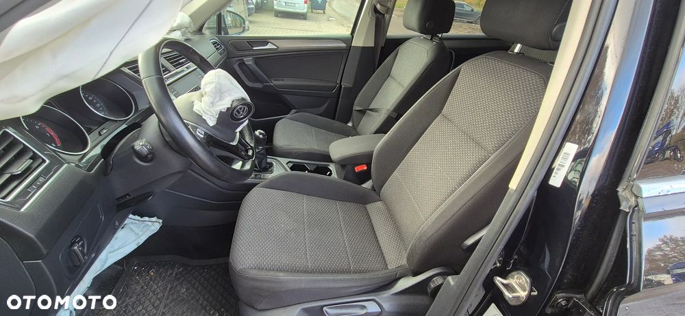 Volkswagen Tiguan - 28