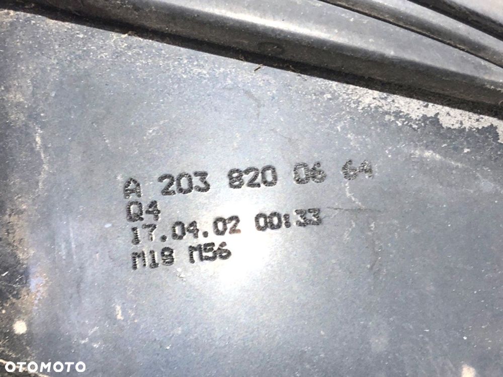 LAMPA PRAWY TYŁ  MERCEDES-BENZ KLASA C coupe (CL203) 2001 - 2011 C 200 Kompressor (203.742) 120 kW - 6