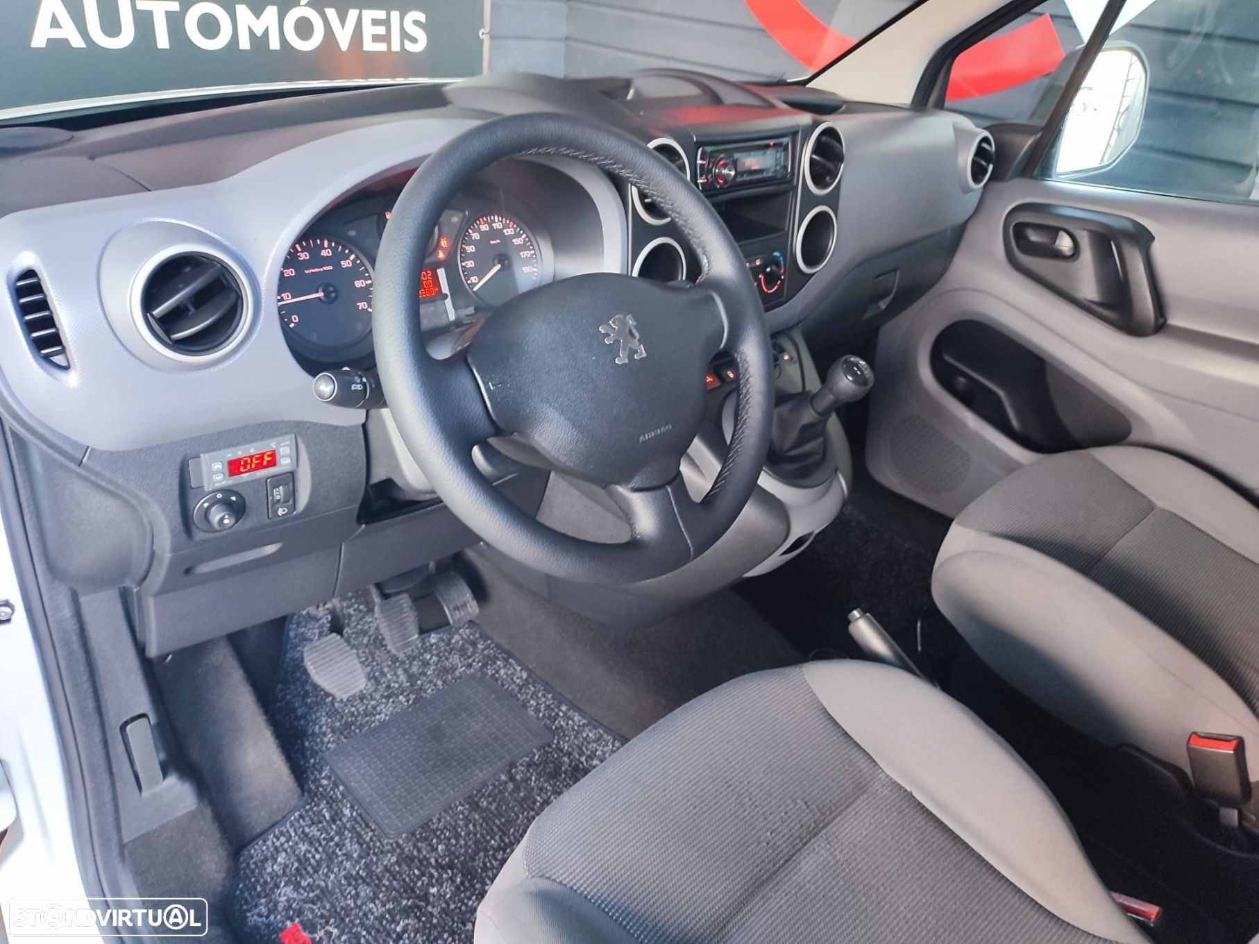 Peugeot Partner 1.6 HDi Confort Isótermica C/ Frio 90 Cv 2 Lug 5 Pts - 19
