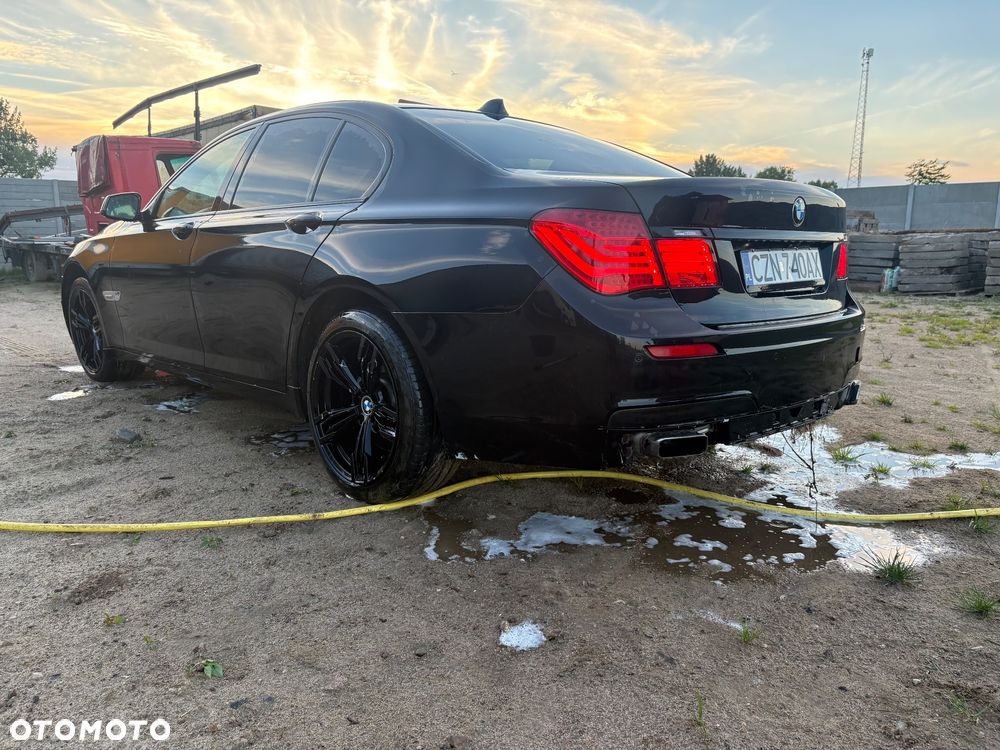 BMW Seria 7 740d - 5