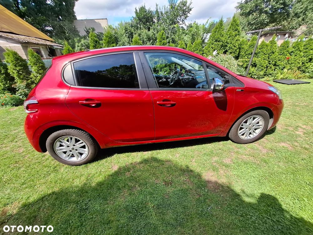 Peugeot 208 1.2 PureTech Style - 10