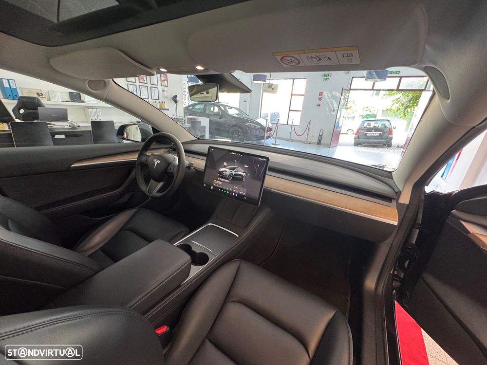 Tesla Model 3 Long Range Tração Traseira - 18