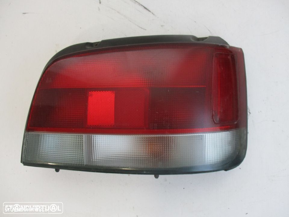 Farol Farolim Trás Suzuki Baleno direito - 1