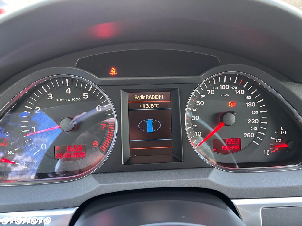 Audi A6 Avant 2.4 - 22