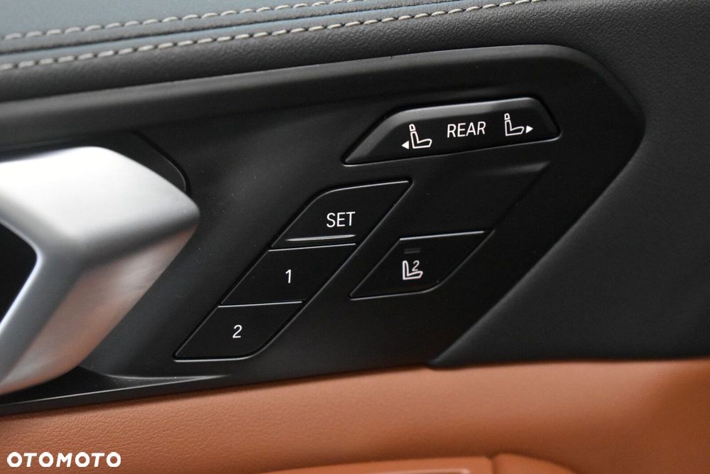 BMW X7 - 9