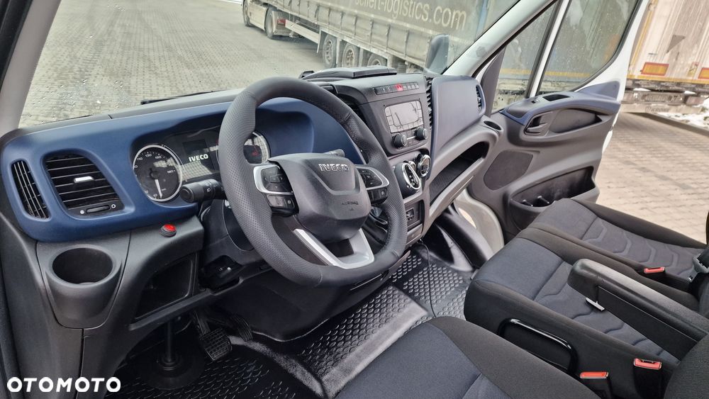 Iveco DMC 3.5 TONY**6.10 ZABUDOWA**50C18**DAILY**70C18**35 180**SKRZYNIOWY**SPRINTER** - 7