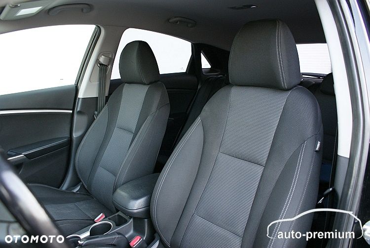 Hyundai i30 1.4 Trend - 23