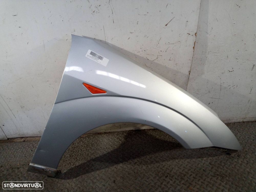 GUARDA-LAMAS FRENTE DIREITO FORD FOCUS 1.6 16V FLEXIFUEL 102CV 1596CC - 1