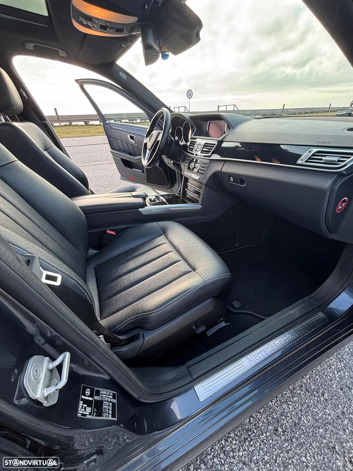 Mercedes-Benz E 300 Bluetec Hybrid Avantgarde - 10