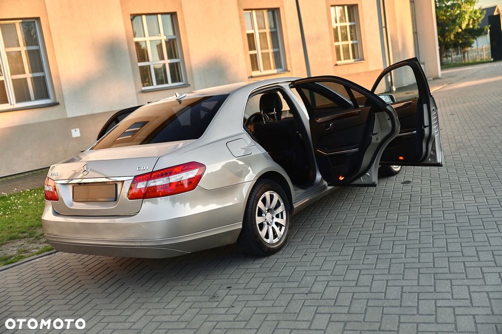 Mercedes-Benz Klasa E 200 CDI - 21