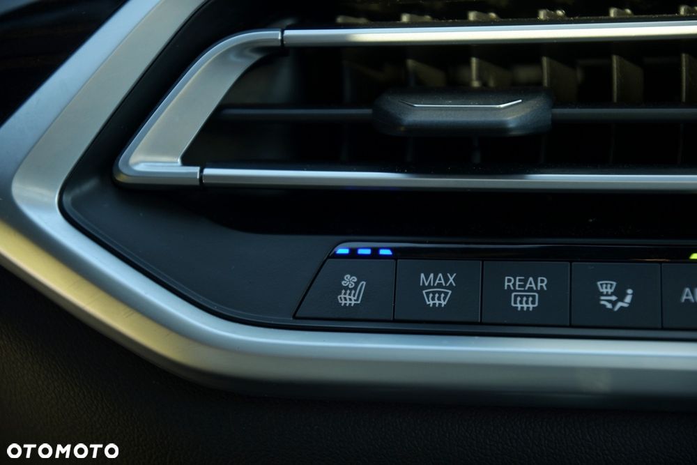 BMW X7 xDrive40i mHEV sport - 32